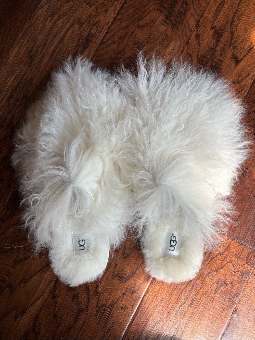 UGG woman’s White lamb fur Slippers